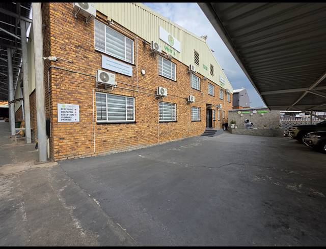 3,600M² FACTORY FOR SALE IN ANDERBOLT